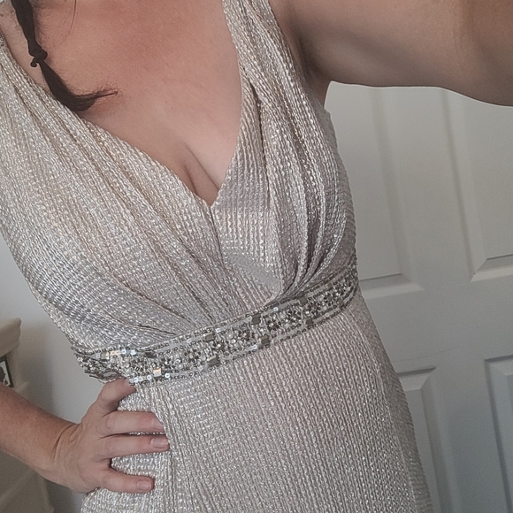 Wedding dress - Picture 14 of 16